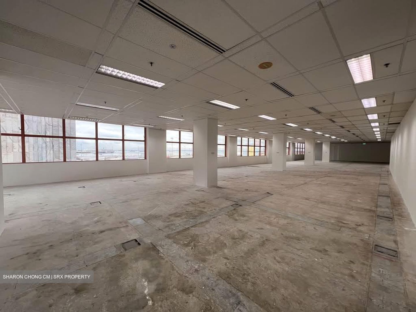 Abi Plaza (D2), Office #585382061